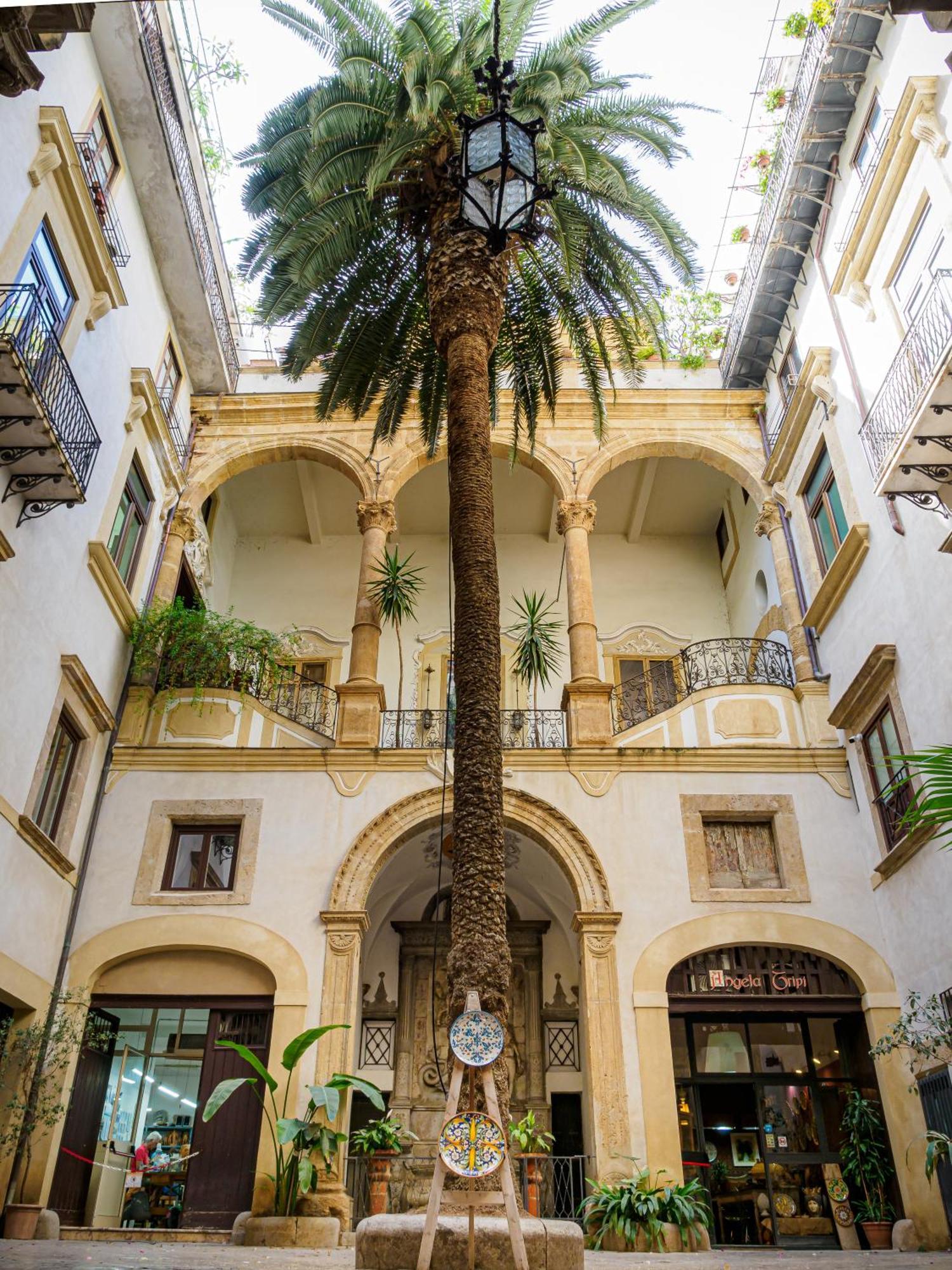 Palazzo Santa Ninfa - Luxury Mansion *