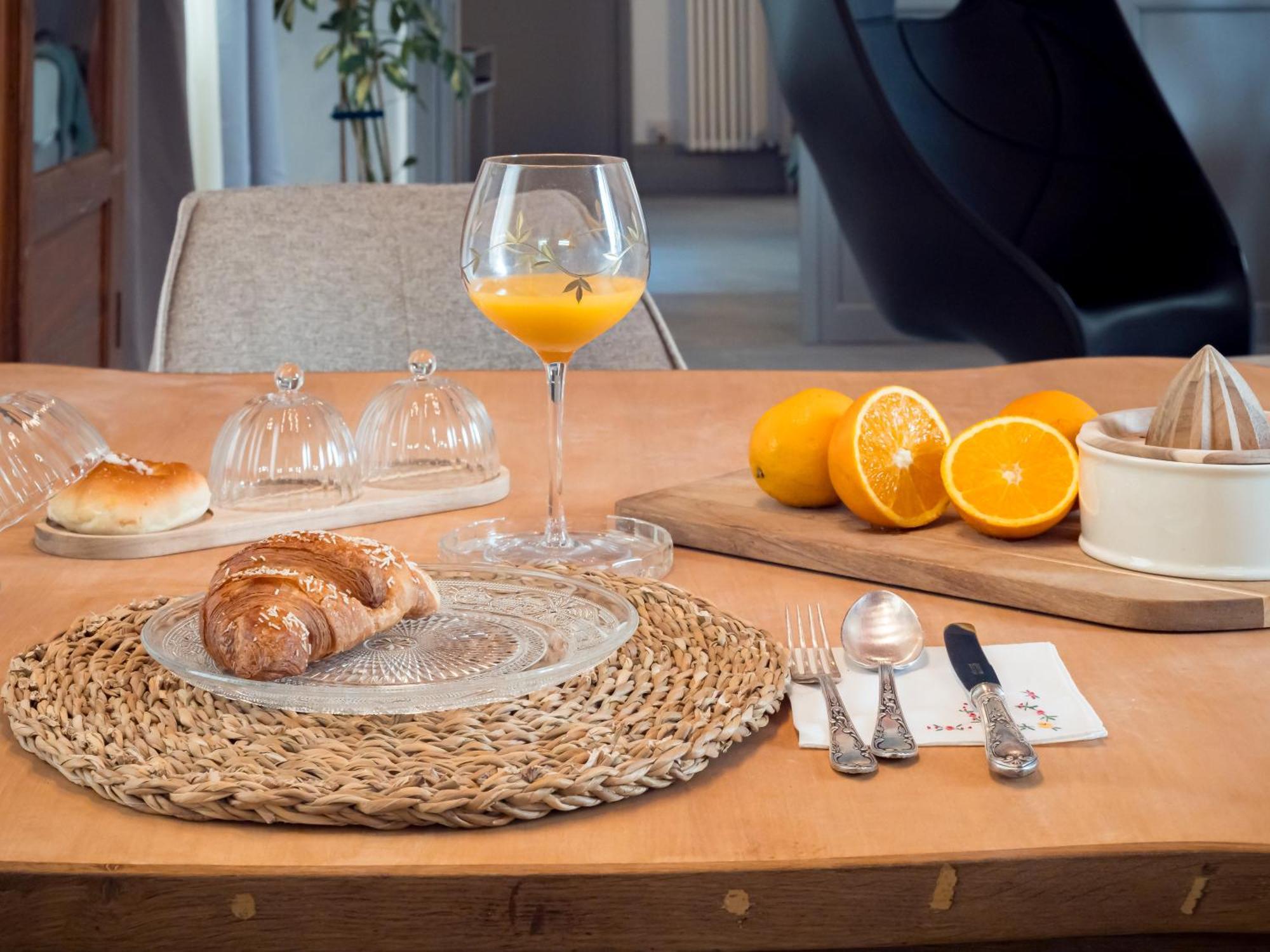 Apartment Palazzo Santa Ninfa - Luxury Mansion Palermo
